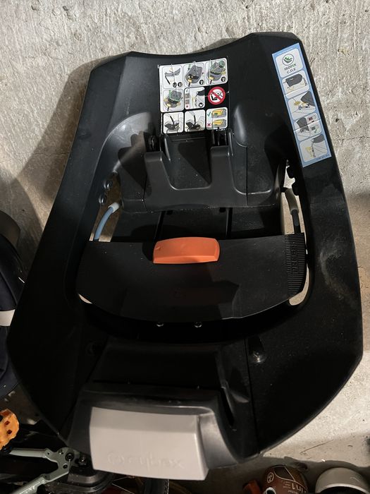 Scoică auto Cybex Aton 5 + bază Isofix – Set complet