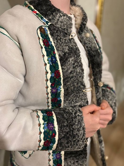 Cojoc tradițional popular autentic