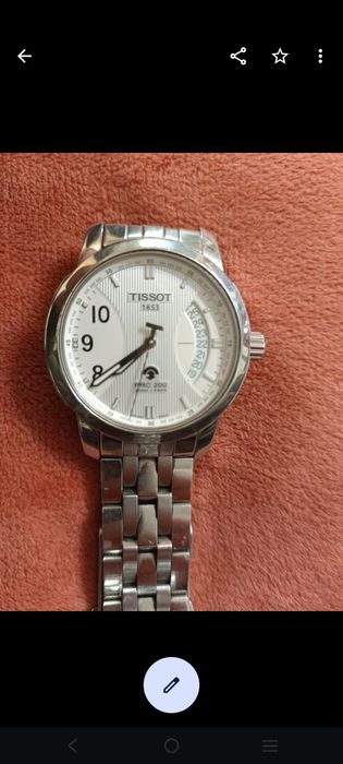 Уникален часовник Tissot