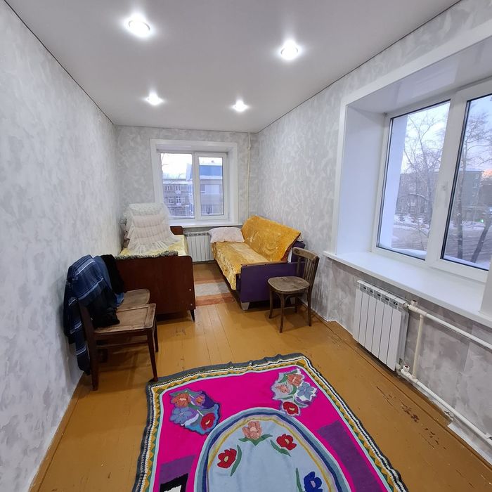 Продам 2 ком квартиру район Уюта