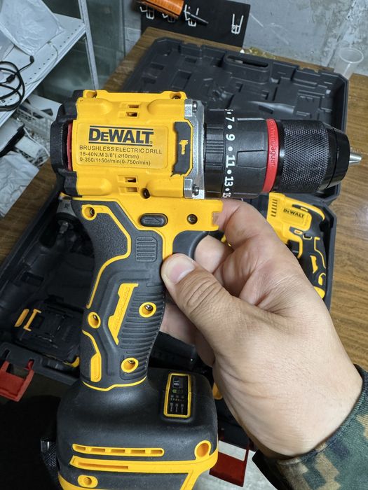 Абсолютно новый набор Dewalt