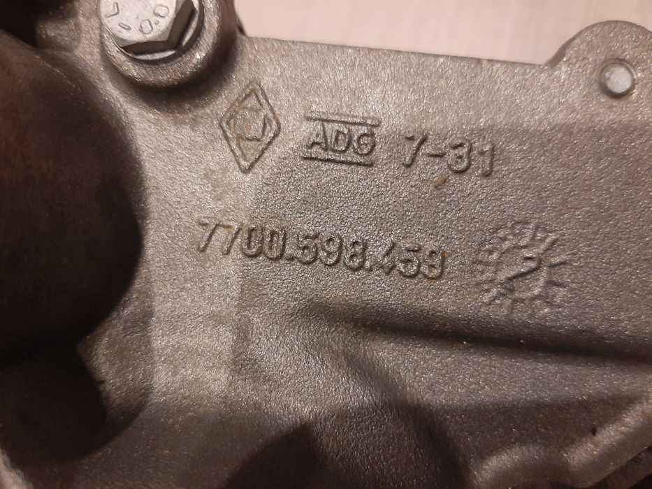 Водна помпа за Рено Рапид, Експрес, Туинго 1,1-1,2- 1,4 CJ