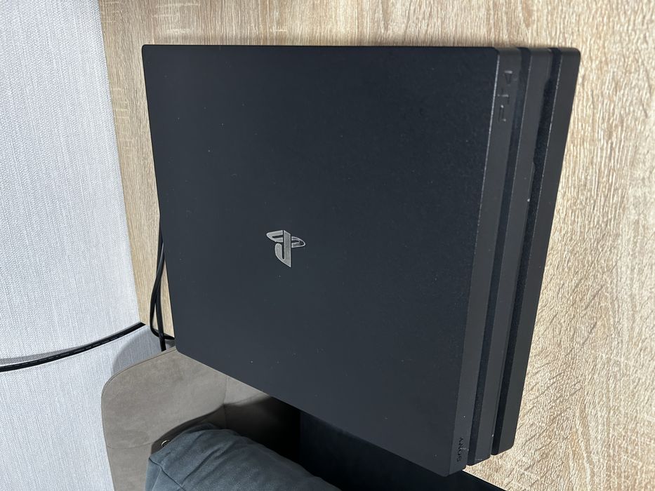 Playstation 4 pro 1 tb