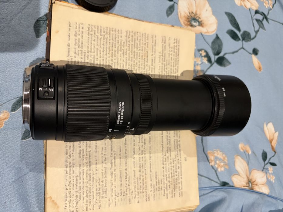 Obiectiv sigma 70-300mm ca nou