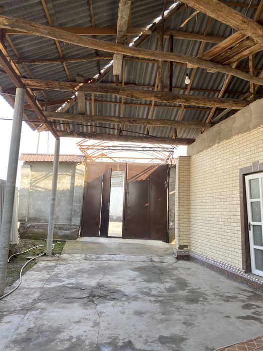 Uy sotiladi Bardankulda Yangi toshkent 4xona +1ta xona