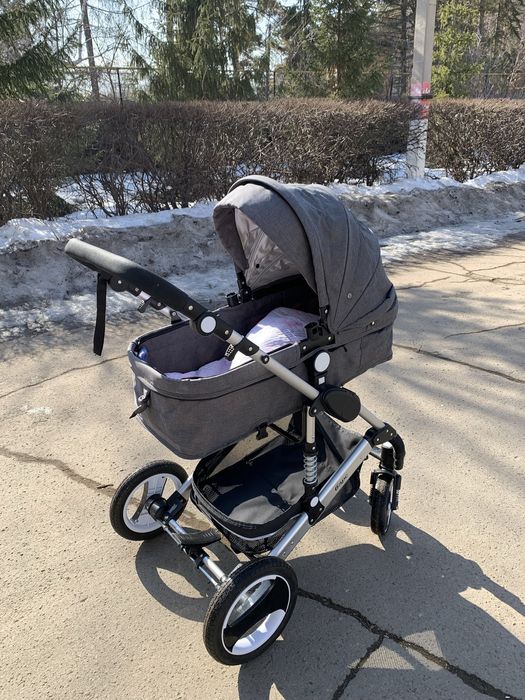 Продам коляску в очень хорошем состояний