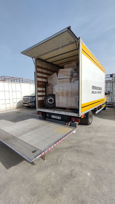 Най-качествения транспорт камион с падащ борд транспортни услуги Варна