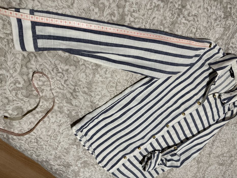 Cămașă damă DeFacto S alb crem cu dungi bleumarin elegant casual