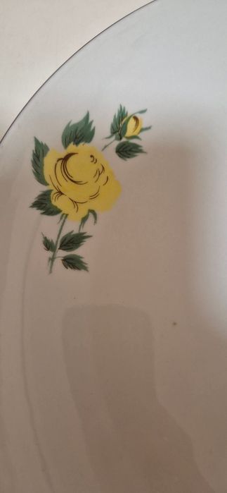 Български порцеланови чинии за допълване на сервиз