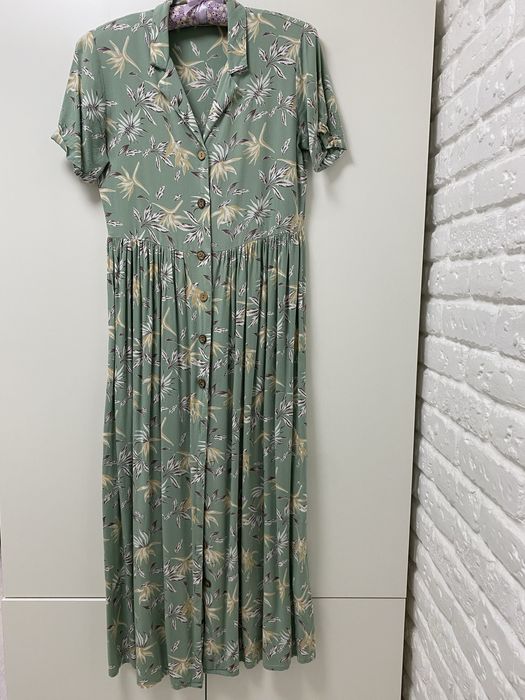 Продам платья размер xs, m