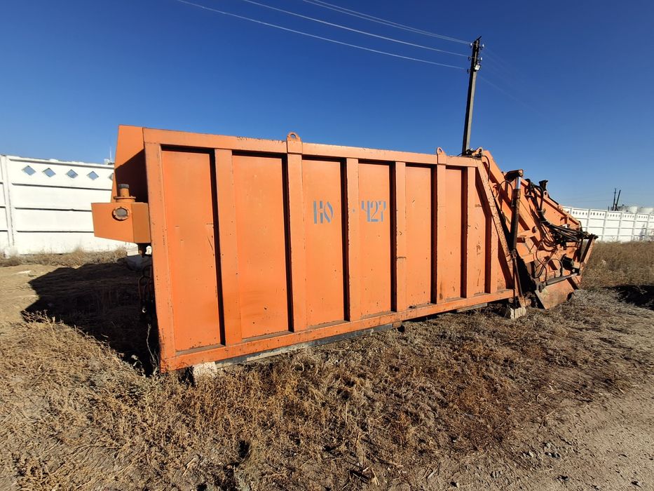 Продам мусоровоз