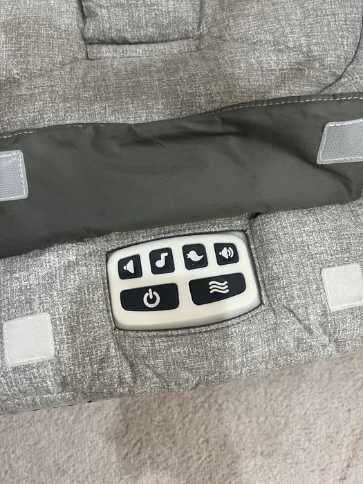 Продам детский шезлог Joie