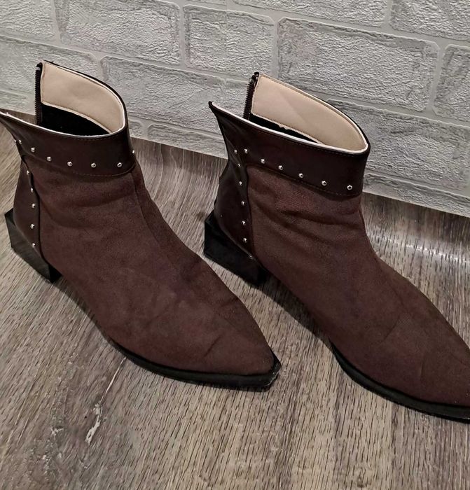 Боти кафеви от велур