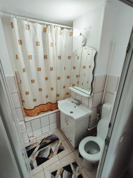 Închiriez apartament cu doua camere Gaesti (2 camere)
