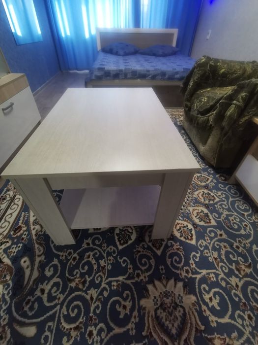 Журнальный столик