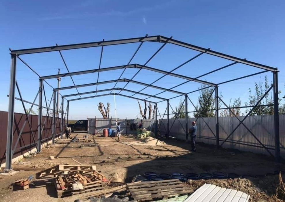 Confectionam hale metalice la cererea clientului