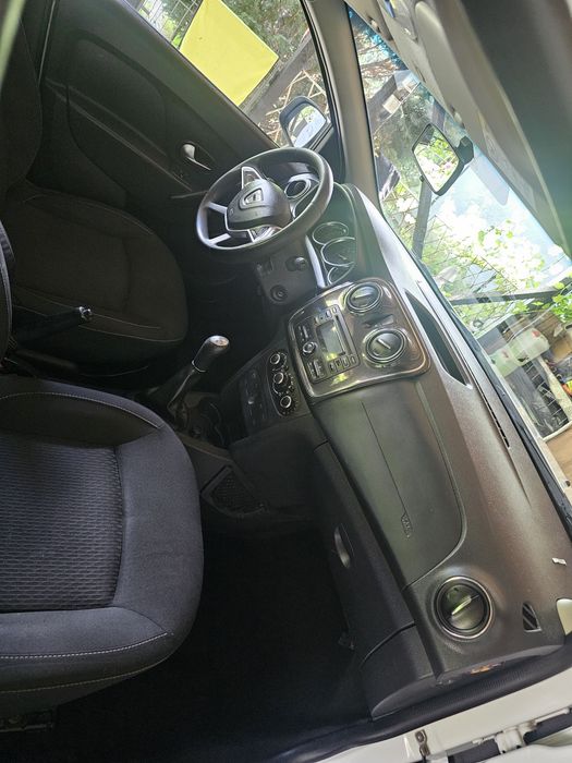 Vând urgent Dacia logan 1.5  diesel  nu a făcut bolt sau taxi  fiscal  pe loc