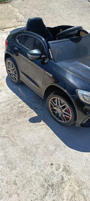 Децка акомулаторна кола Mercedes