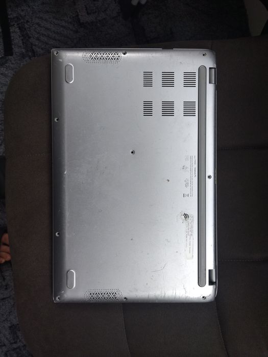 Schimb Laptop Asus VivoBook F412U defect