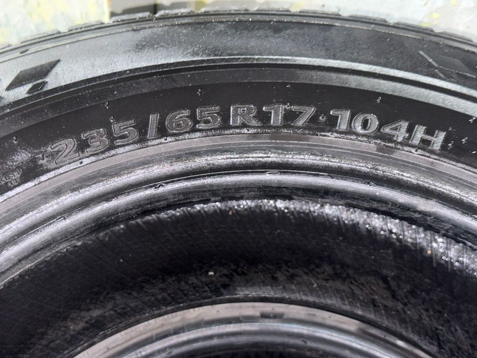 Продам шины среднем состояние 4шт