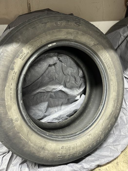 Продам шины R16 215/65