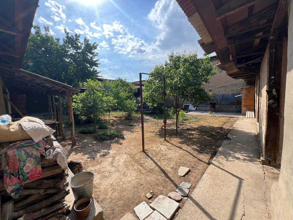 истирохат , 11 соток, участок,2 дома, 10 комнат