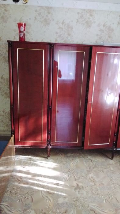 Продаю шифонер большой