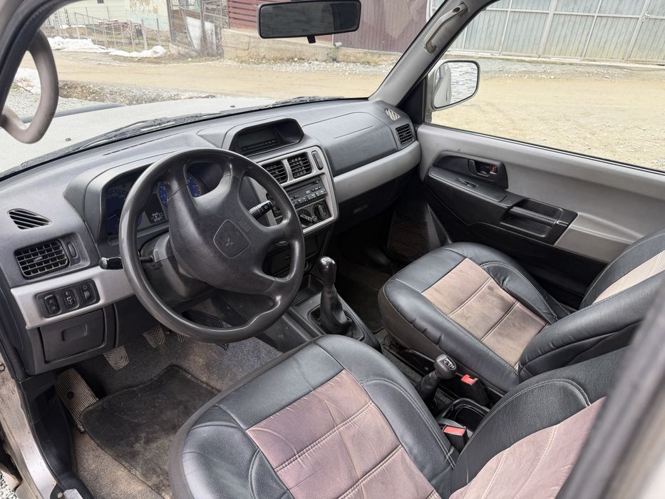 Mitsubisi Pajero Pinin 4x4