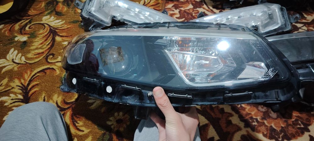 Malibu 2.4 fara oldi orqa