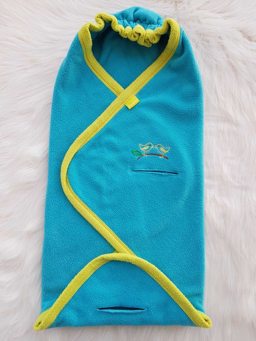 Чувалче одеяло за столче за кола