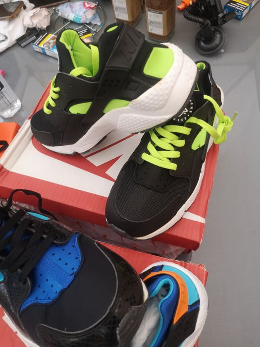 Nike Huarache noi la cutie.