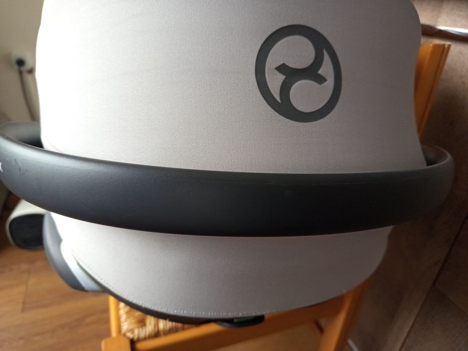 Cybex стол за кола