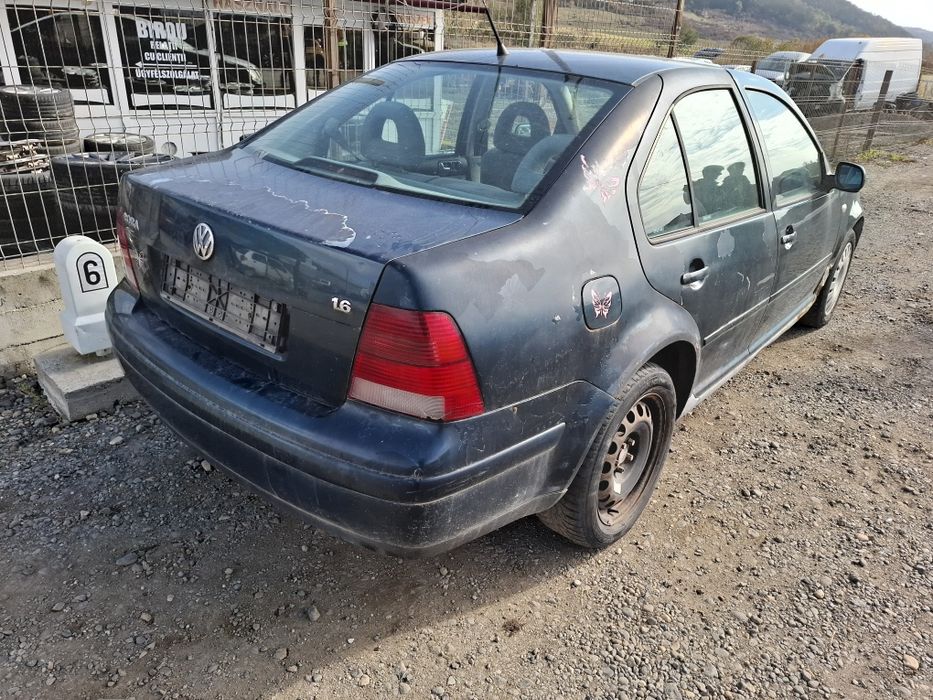 Elemente Caroserie VW Bora Sedan 1.6i-16v AZD An 2003