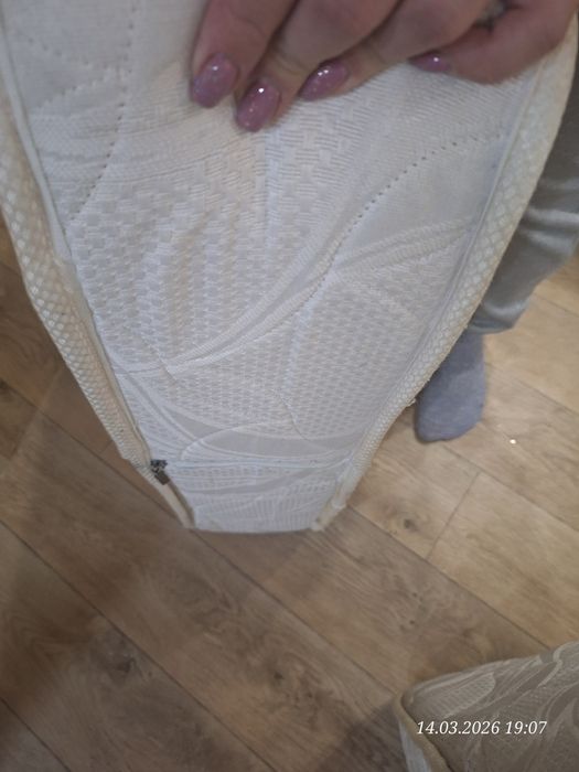 Продам матрас срочно