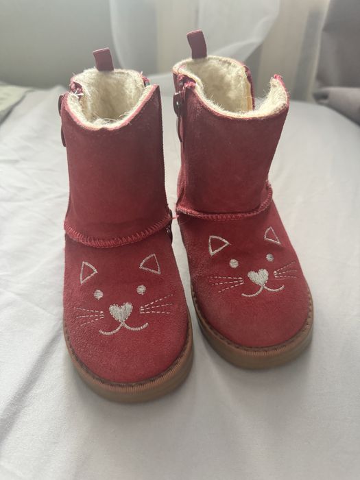 Продам детские угги натуральный мех