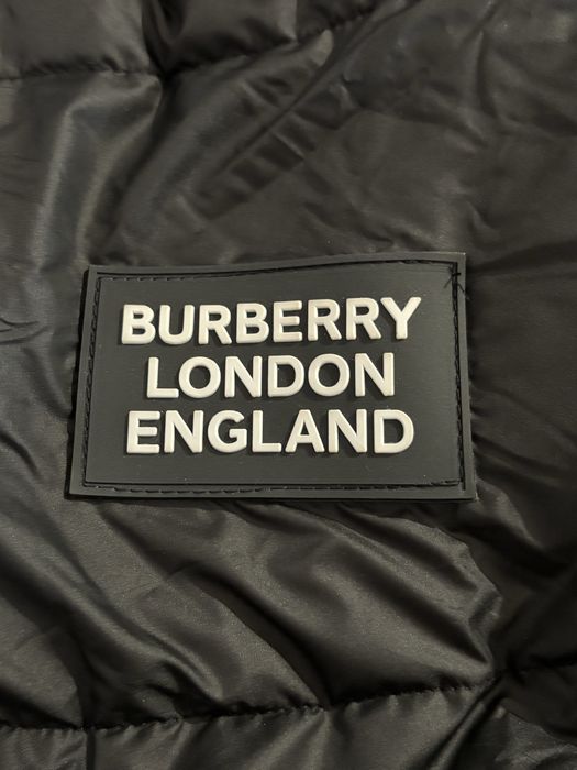 Geaca Burberry Noua