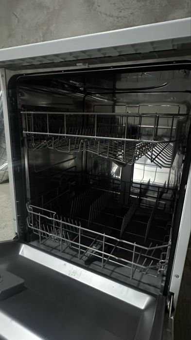 Idish yuvadigan mashina