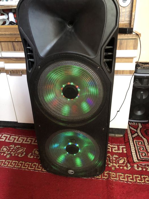 Boxer 215 Led  Boxa  mare  merge tot  mai multe detali la telefon