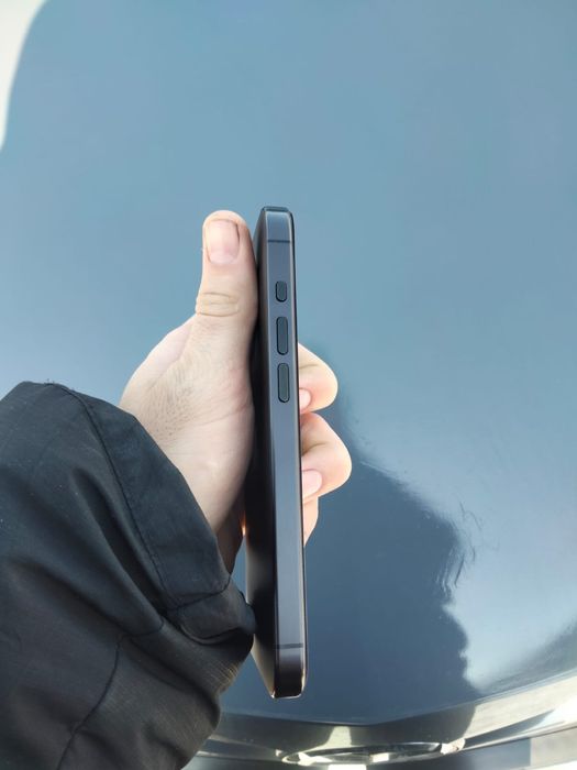 Айфон 15 про продам