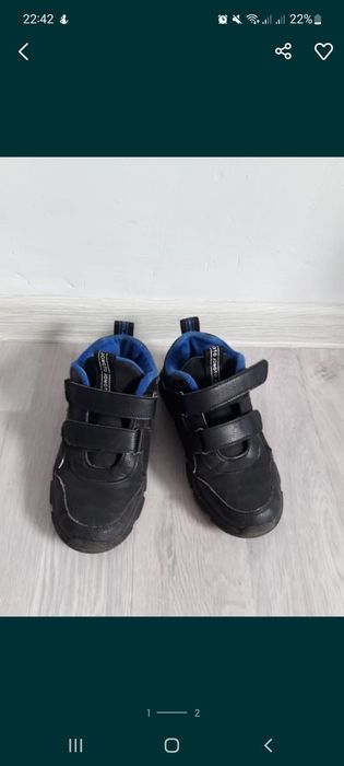 Кроссовки утеплённые 33р