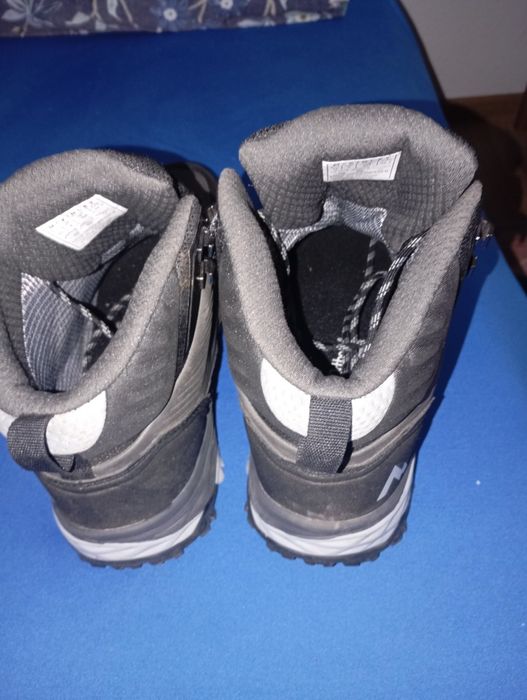 Ptr barbați, ghete iarna marca MC Kinley absolut noi,proveniență UK.