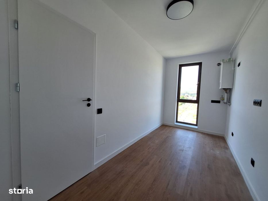 Apartament cu 2 camere, 40 mp, balcon, zona Eroilor
