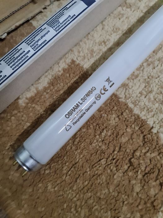 Лампа люминисцентая