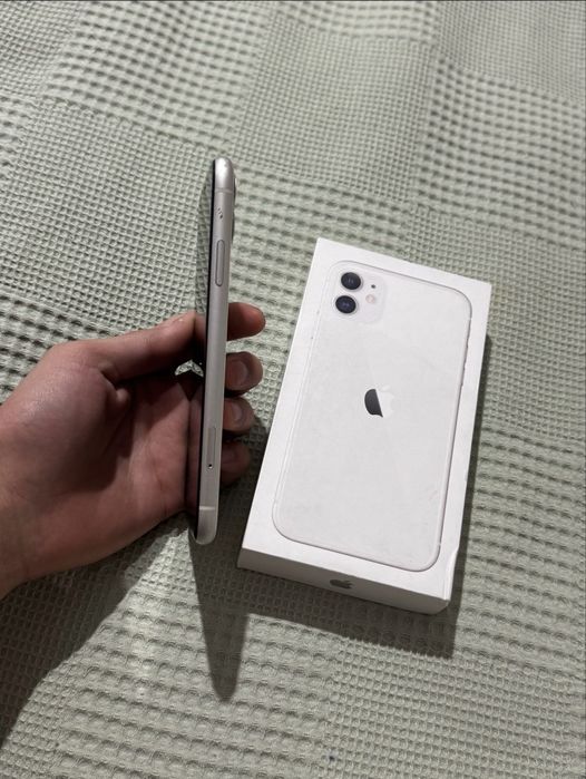 iPhone 11 / 128gb / 77%