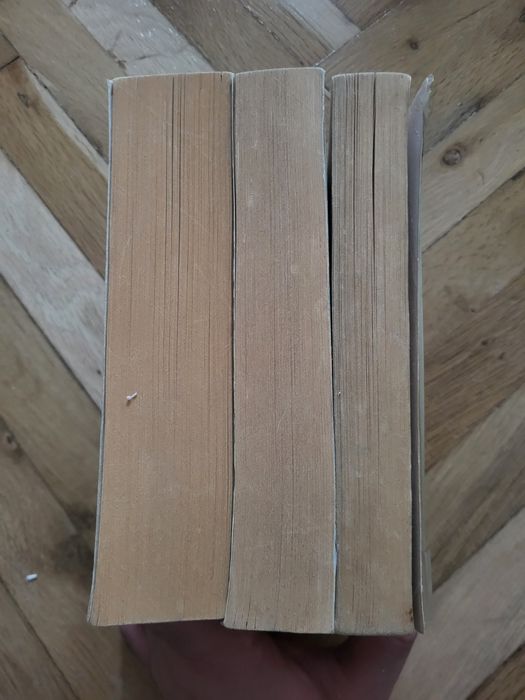 Робин Хоб трилогия Придворният убиец