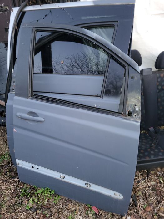 Usa stânga dreapta mercedes vito partea fata dezmembrari