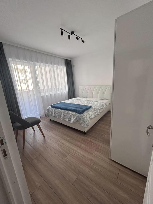 Дава се под наем Тристаен апартамент в Варна, Трошево - 85 кв.м за 650 € - Снимка #2