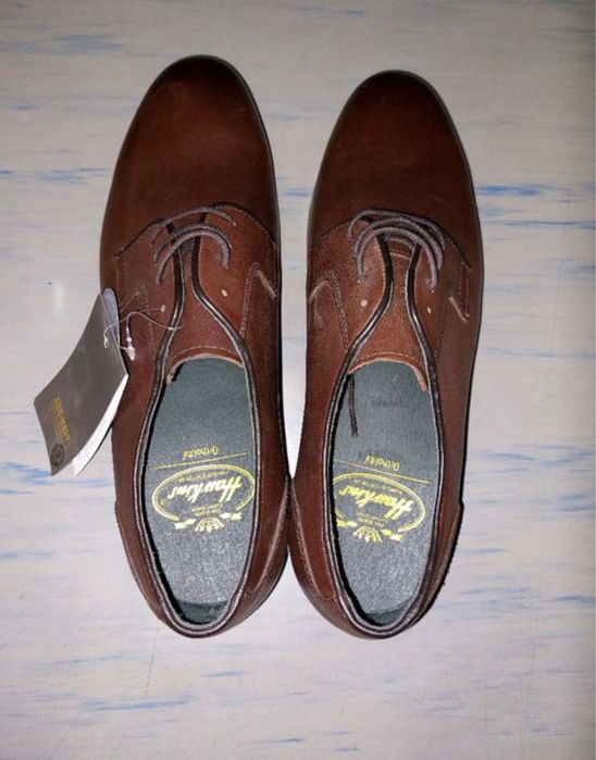 Продаю новые корейские туфли для мужчин