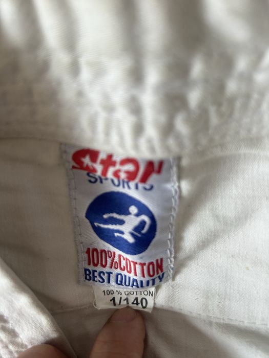 Продам деткое кимано для каратэ