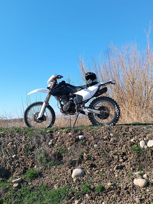 Продам эндуро 06